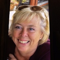 Lillian Skjelbostad