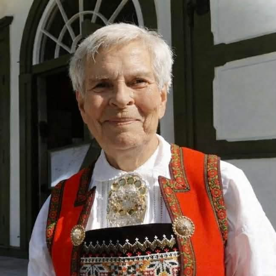 Liv Marion  Hovda