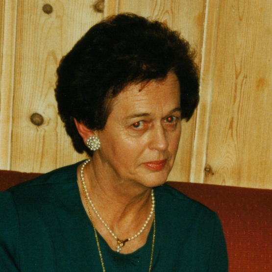 Bodil Karin Holth