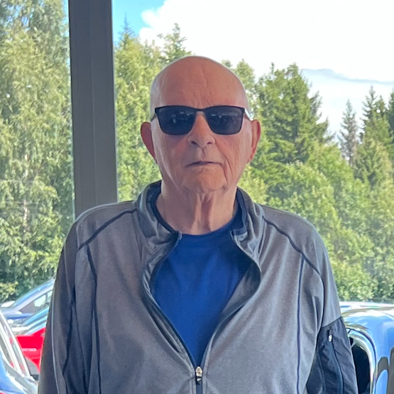 Bjørn Lorang Helle