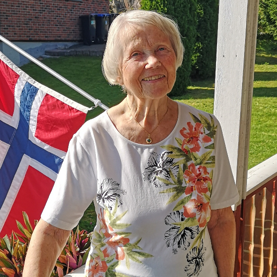 Oddbjørg  Helstad